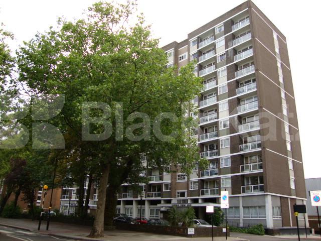 			GREAT VIEWS! , 2 Bedroom, 1 bath, 1 reception Flat			 St Johns Wood Road, ST JOHNS WOOD